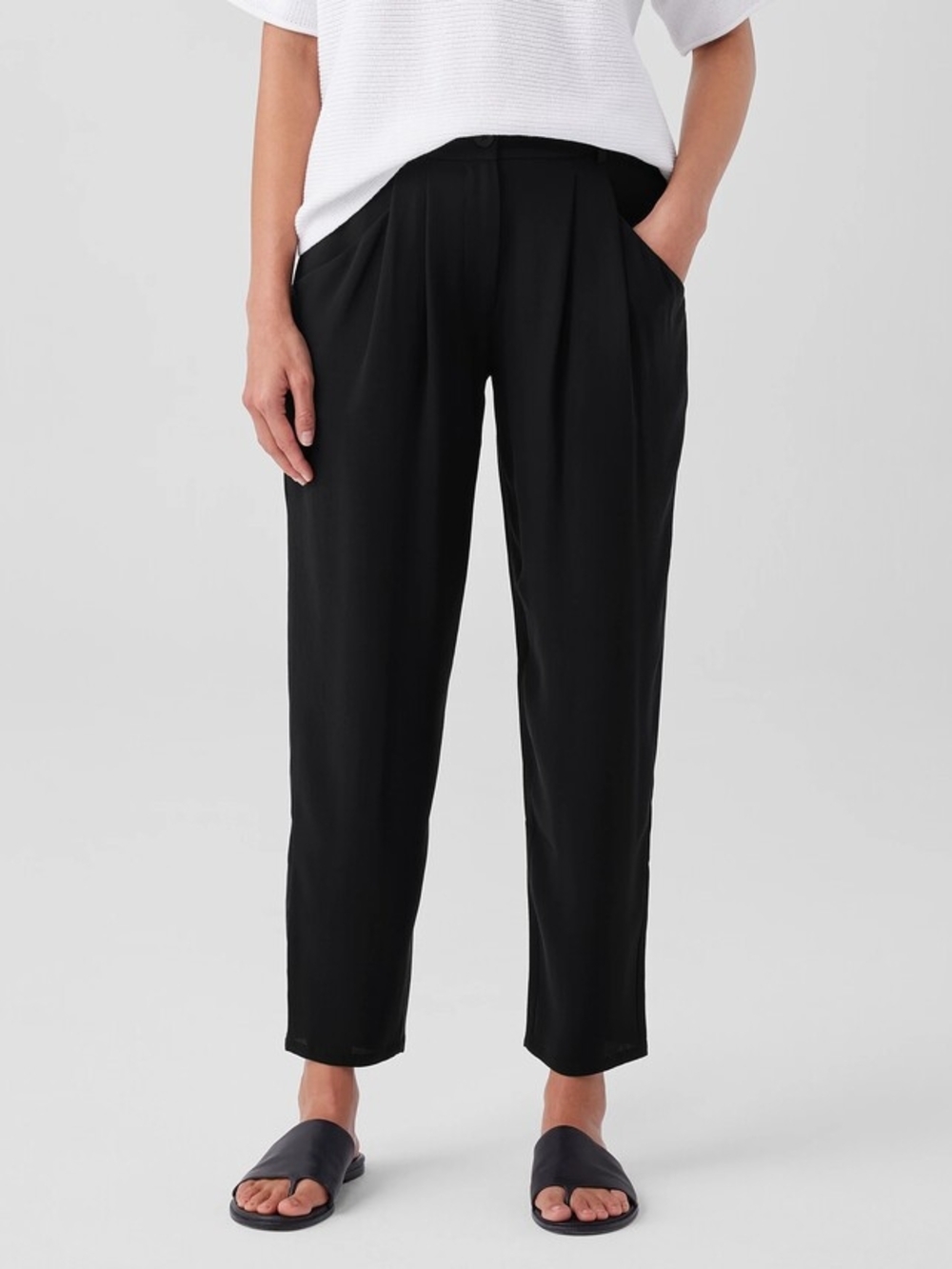 Eileen Fisher 100% Silk Georgette Crepe Carrot Pants Black Size S Tapered